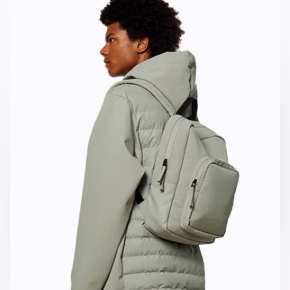 RAINS waterproof gray sage backpack scuba bag